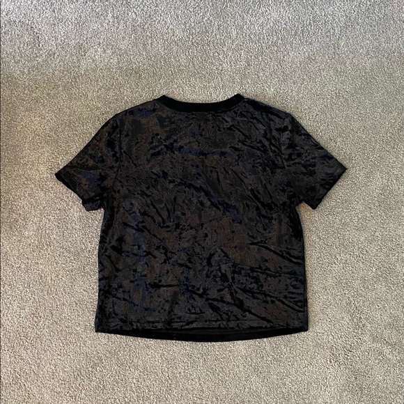 Forever 21 Black Velvet Crop Top - Picture 2 of 5